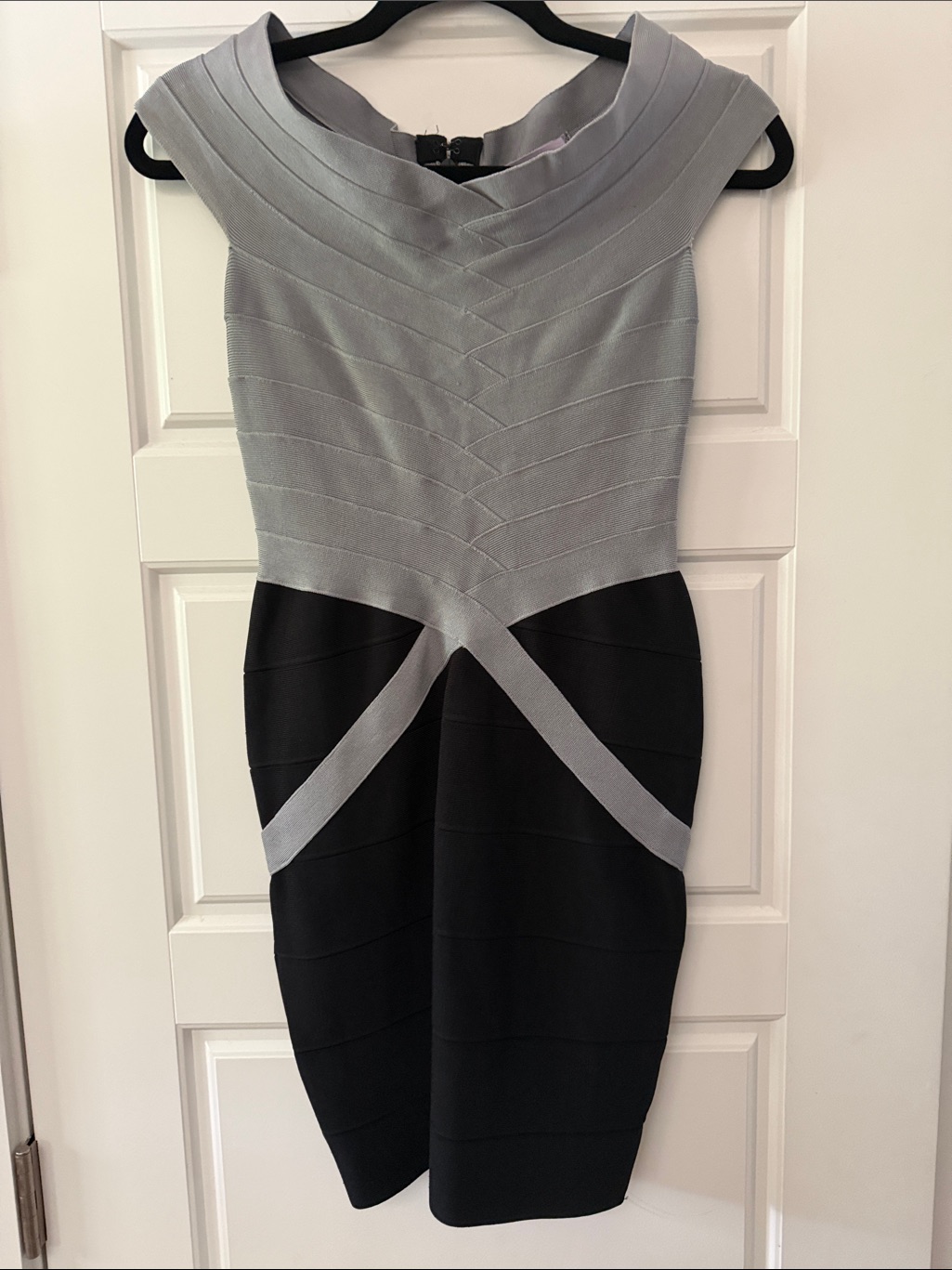 Herv Lger Off-Shoulder Colorblock Bandage Dress